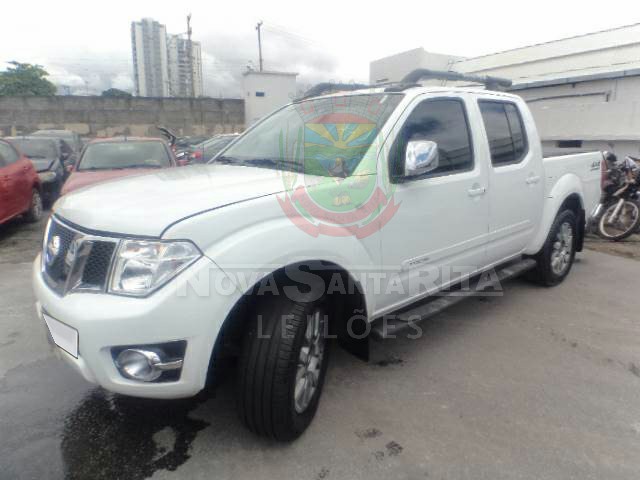 LOTE 026 - Nissan Frontier 2.5 TD CD SL 4x4 (Aut) 2016