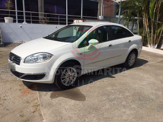 LOTE 025 - Fiat Linea Absolute 1.8 16V Dualogic 2015