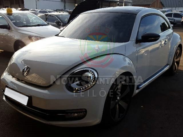 LOTE 038 - VOLKSWAGEN FUSCA DSG 2.0 16V TSI 2014