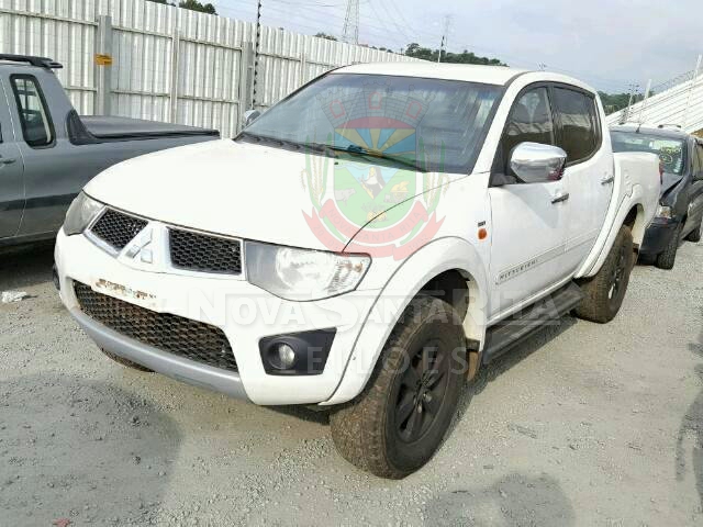 LOTE 025 - Mitsubishi L 200 Triton HPE 4x4 3.5 V6 55.000