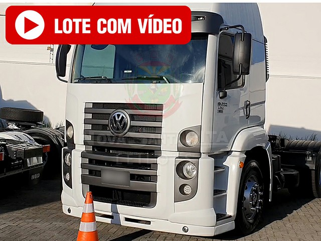 LOTE 001 - Volkswagen 19.320 Constellation Titan Tractor 2010