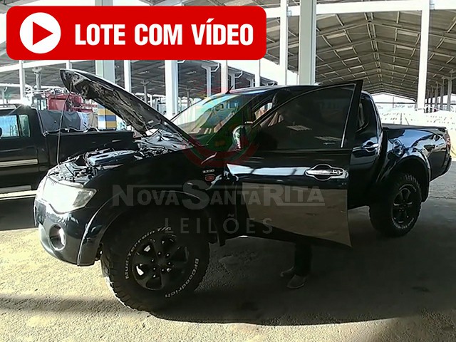 LOTE 010 - Mitsubishi L 200 Triton HPE 4x4 3.2 (aut) (cab. dupla) 2010