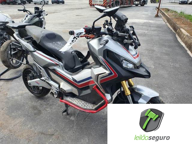 016 HONDA X-ADV 750 DCT 2018