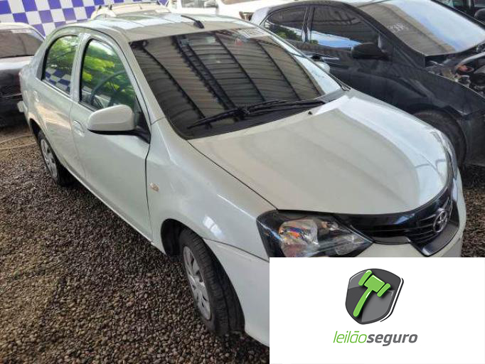 LOTE 004 TOYOTA ETIOS SEDAN 2020