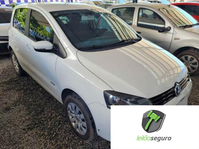 LOTE 012 VOLKSWAGEN FOX 2013