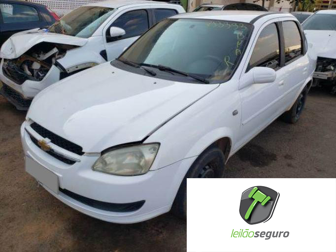 LOTE 013 CHEVROLET CLASSIC 2014