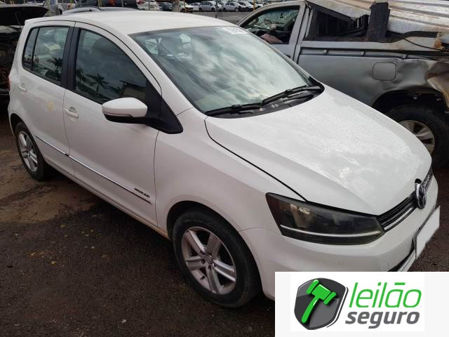 LOTE 035 VOLKSWAGEN/FOX HIGHLINE 1.6 16V MSI 2015